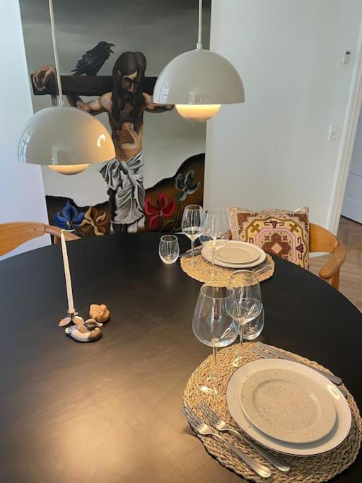 Nyrenoveret Charmerende Lejlighed I Odense C! Apartment Luaran gambar